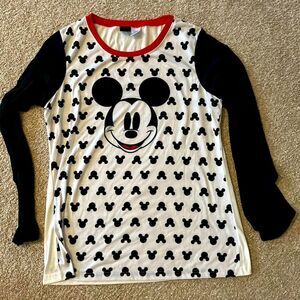 Disney Mickey Mouse long sleeve pajama top Women’s L